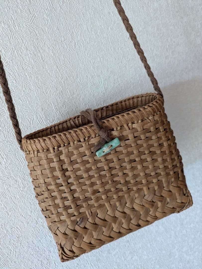 山葡萄天然素材 編み込みポシェット