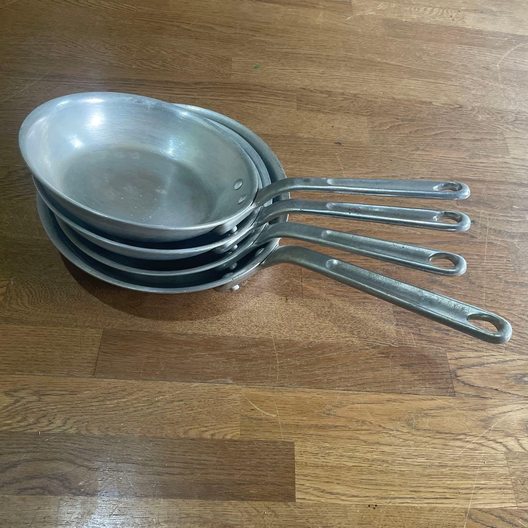 t*2様 AKAOアルミ製フライパン セット 21cm 24cm