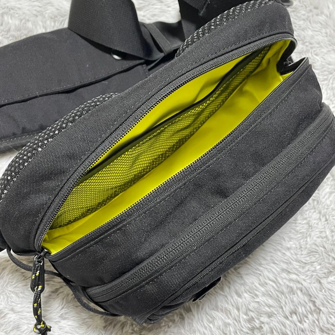 Hugoo ヒップシート　ウエストポーチ　ナイロン　コーデュラ　出産祝い