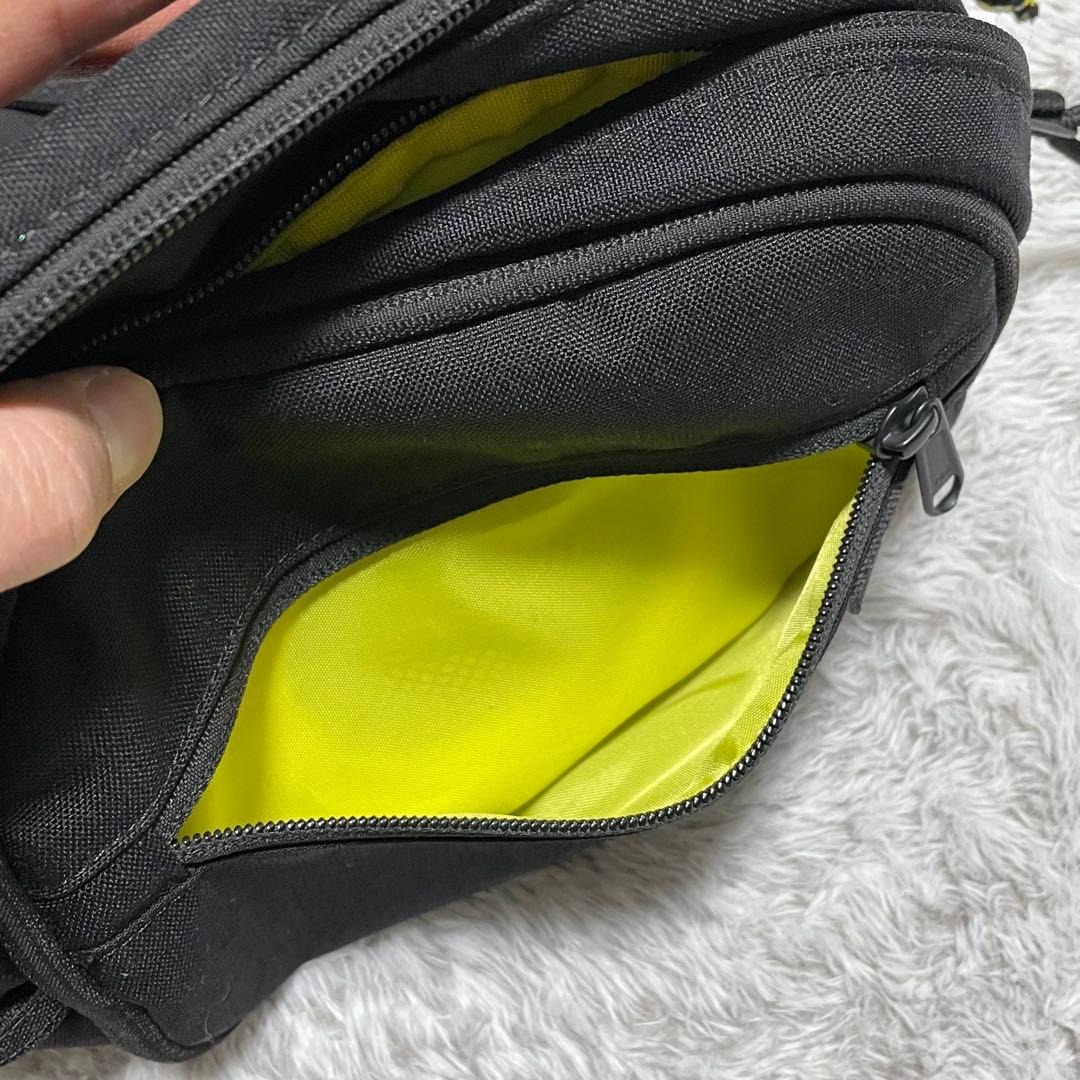 Hugoo ヒップシート　ウエストポーチ　ナイロン　コーデュラ　出産祝い