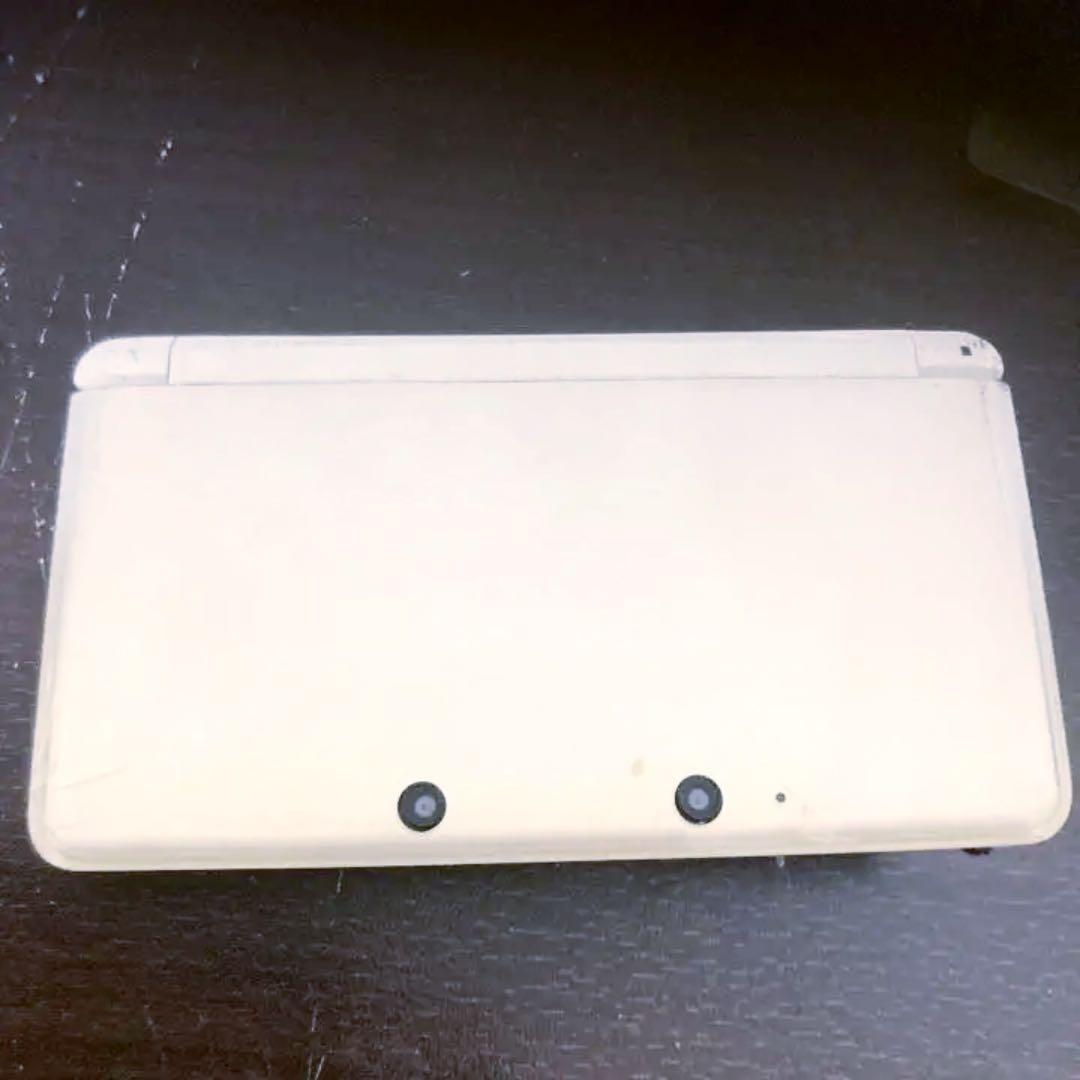 ニンテンドー3DS ピュアホワイト
