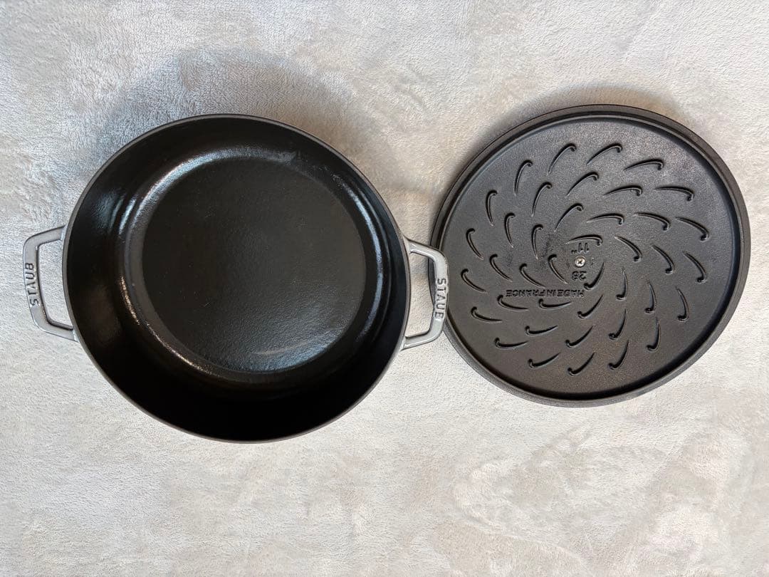 【本日のみ値下げ】 STAUB ストウブ　ブレイザー　ソテーパン　28cmグレー