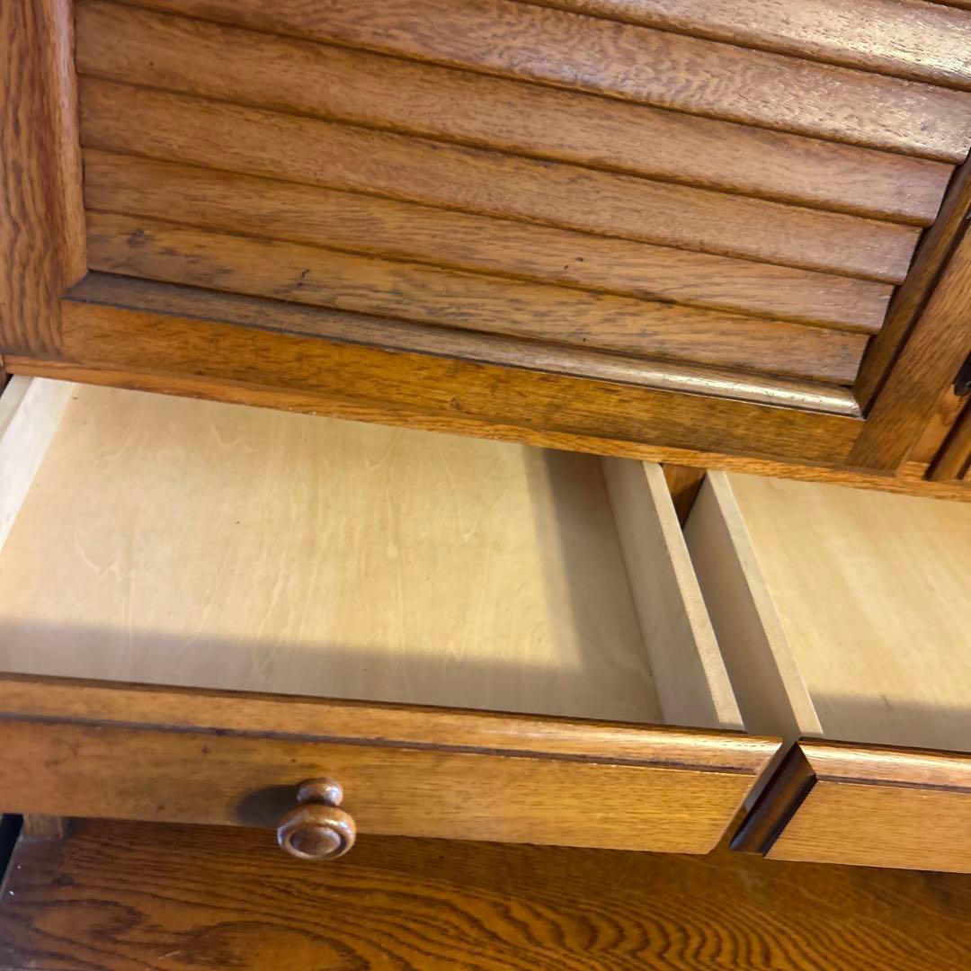 天然木　食器棚　お洒落　アーリーアメリカンシリーズ　クラシック　送料込