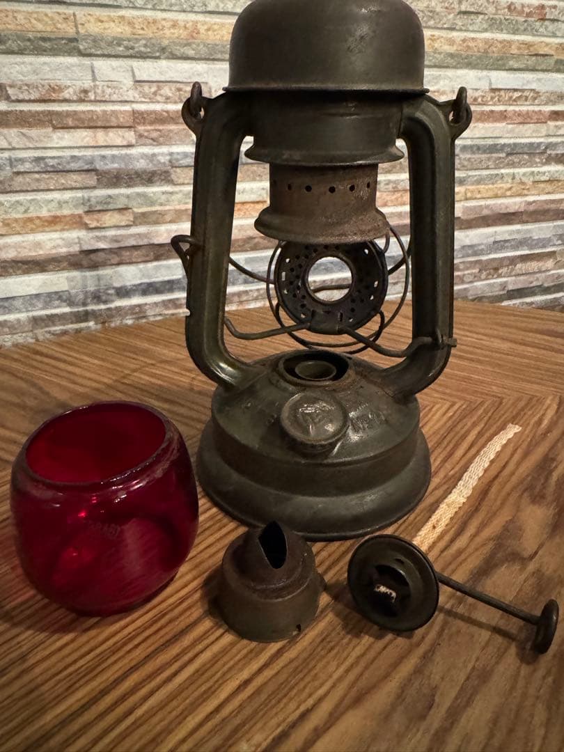 ライト・ランタン FEUERHAND 176e olive drab Red Globe