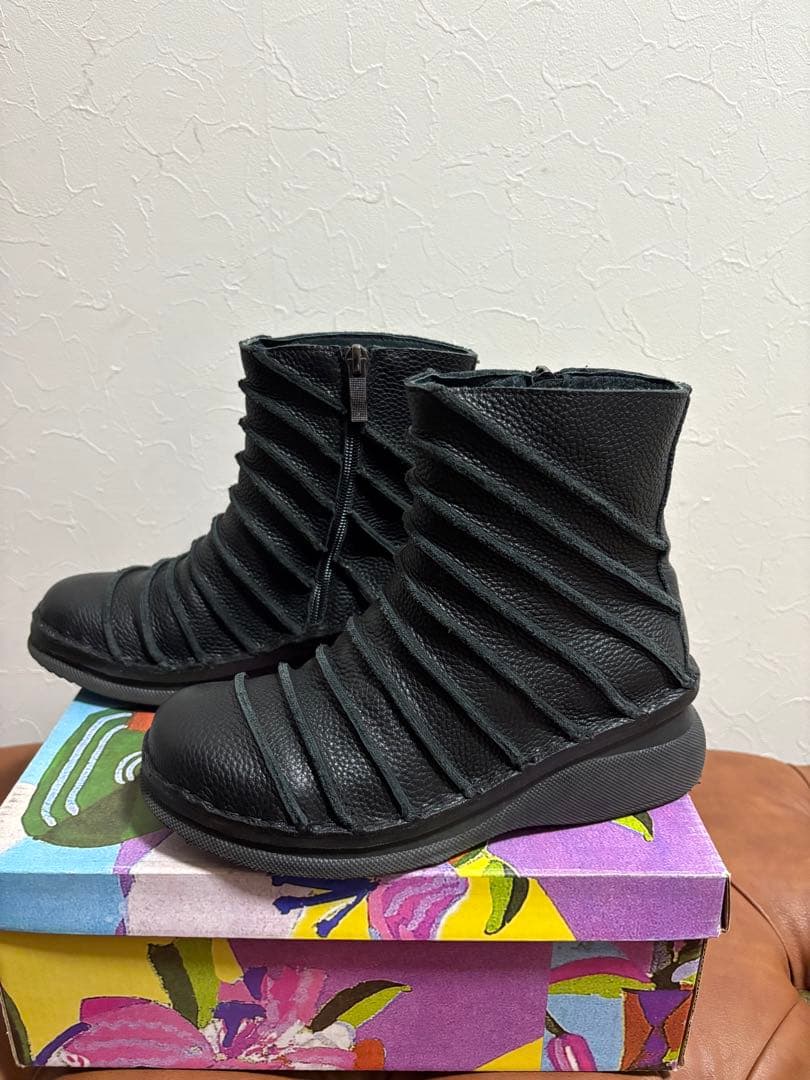 エスタシオン ブラックサイドジップブーツ