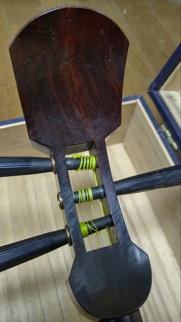 値下げ三味線ケース付き　皮破れあり、ジャンク扱い　検　紅木　和楽器　清元　長唄