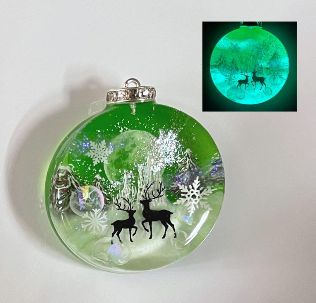 すず☆らん/お城と湖畔の鶴と子猫達　雪　蓄光　オルゴナイトキーホルダー