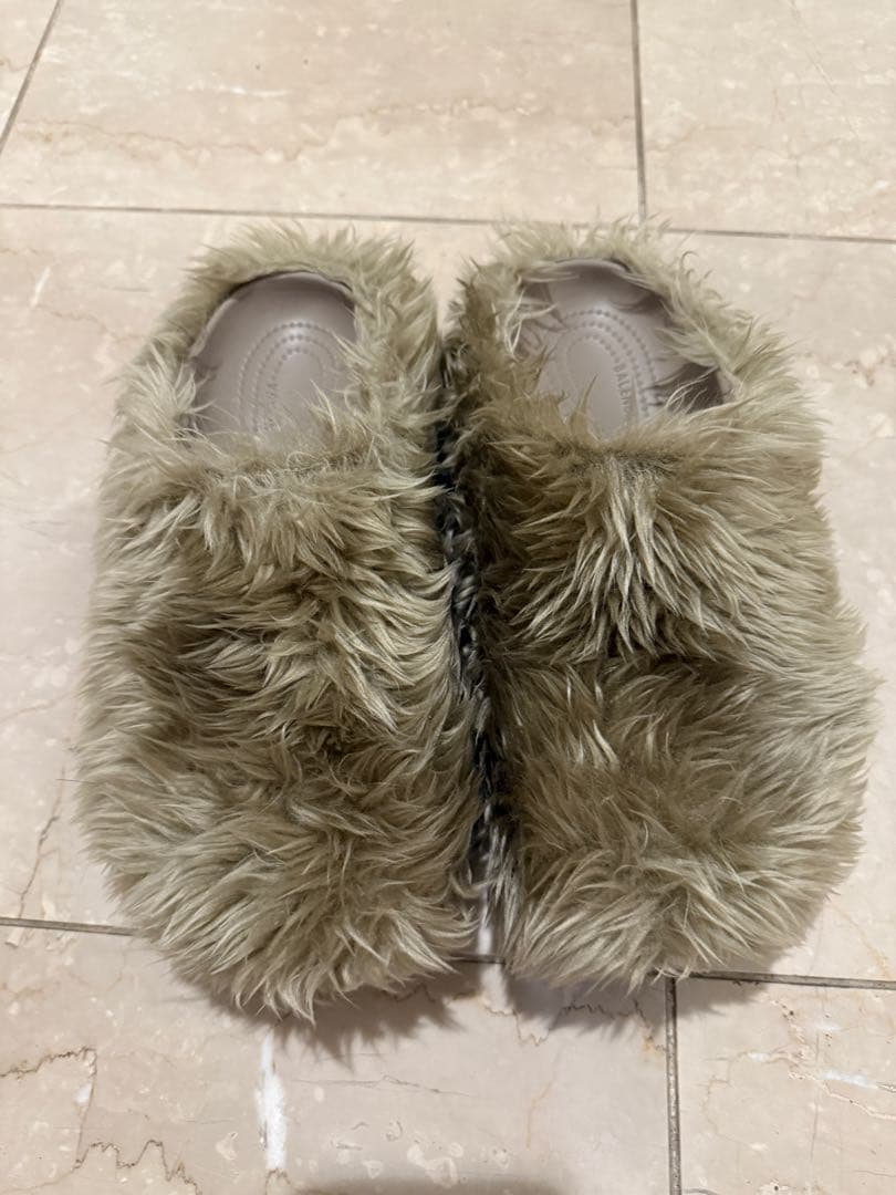 BALENCIAGA× Crocs Faux Fur Mules