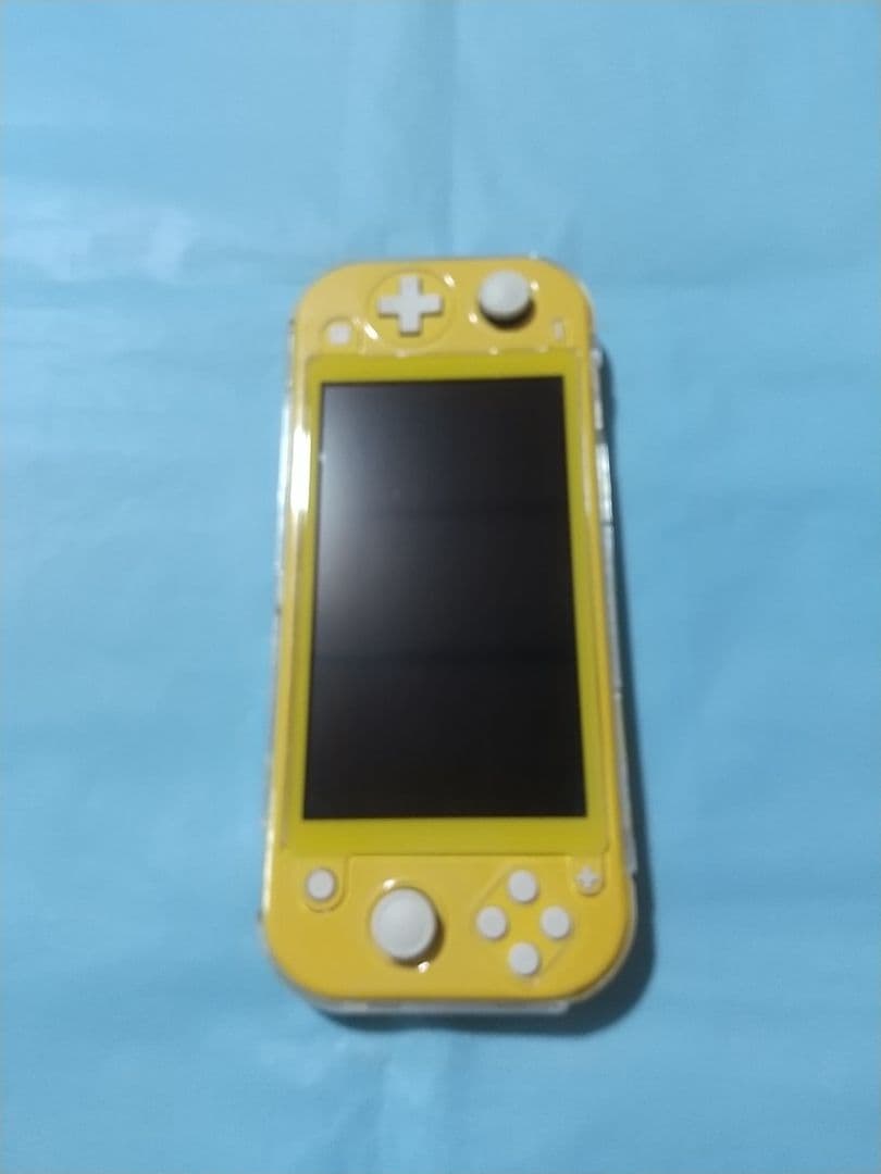ニンテンドースイッチライト本体イエロー