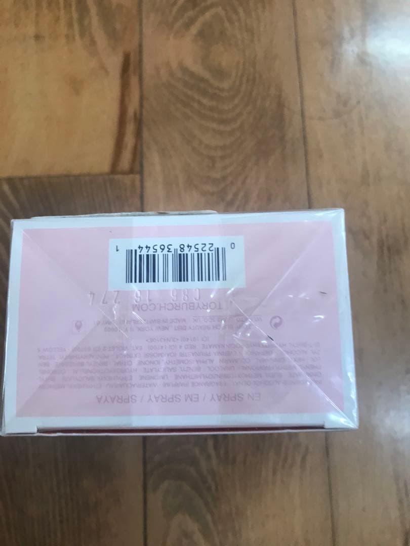 トリ-バ-チ　TORY BURCH　love relentlessly 香水