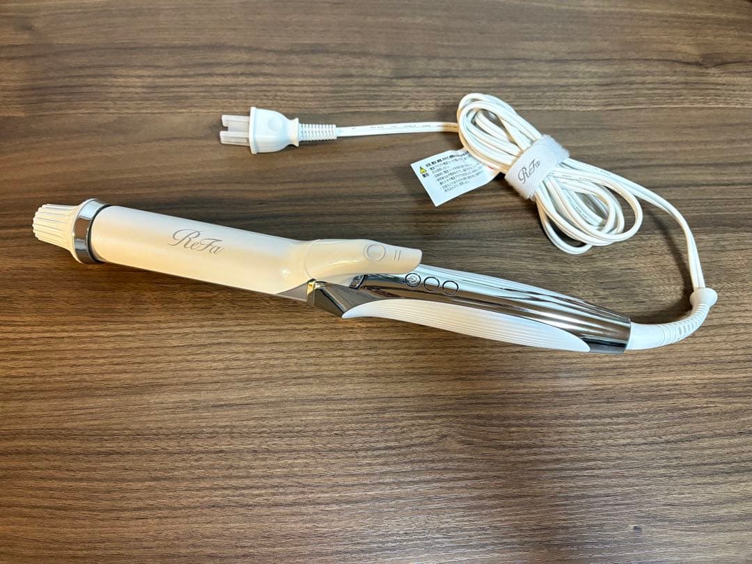 や*ー様 ♡ 美品 ♡ ReFa リファ32mm カールアイロン ♡