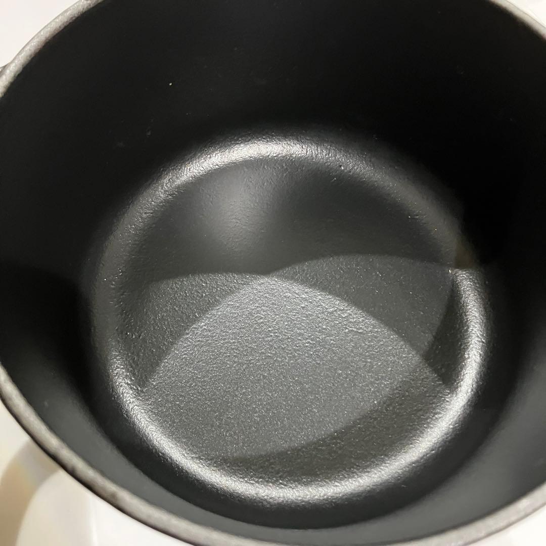 ル・クルーゼ ココットロンド 14cm マットブラック ホーロー　両手鍋　レシピ