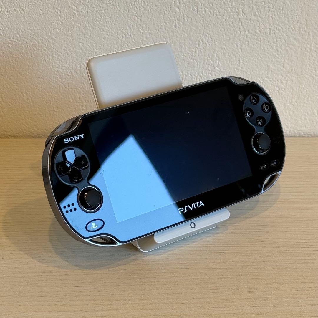 PSVITA PCH-1100 クリスタル・ブラック 3-054