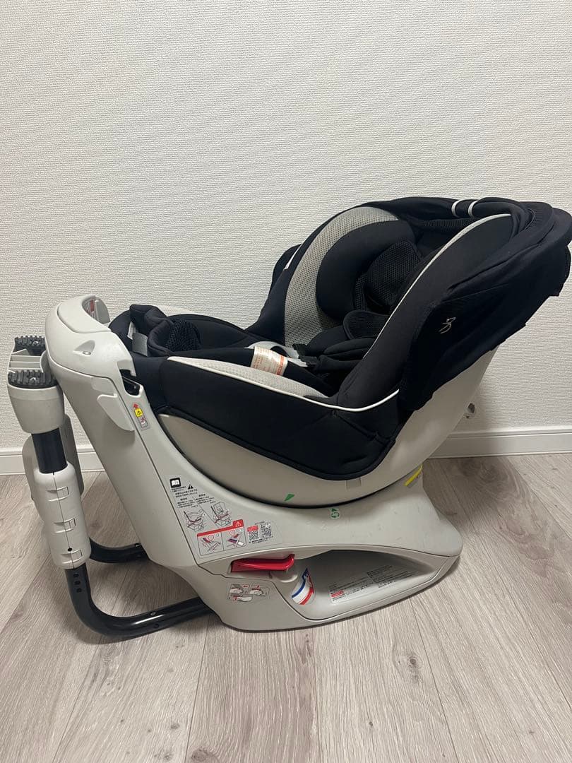 エールベベ360度回転クルットＮＴプレミアム クルット片手で回転 新生児～