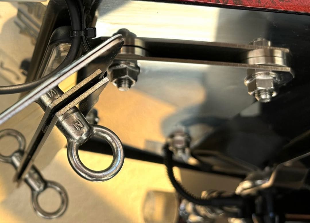 skyZ900RS用　リヤアンダーカバーポリッシュ　Aタイプ