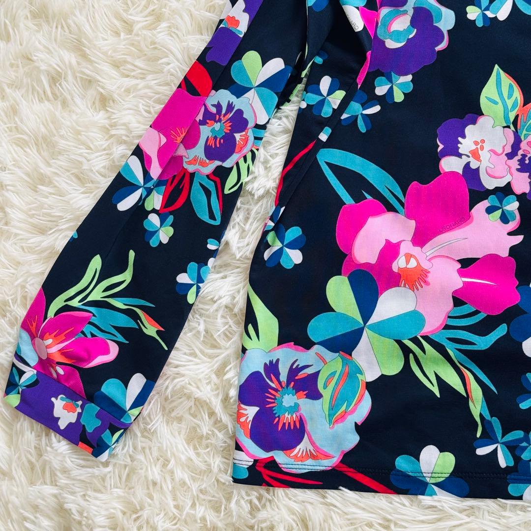 ほぼ未使用 レオナール ハイネック　チュニック 花柄　黒 XL トップス　長袖