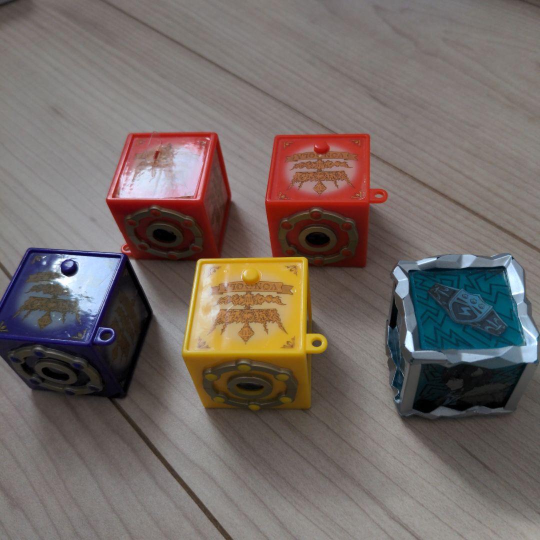 カテキョーヒットマン　ボンゴレリング　ボンゴレボックス　おしゃぶり＆オマケ付き