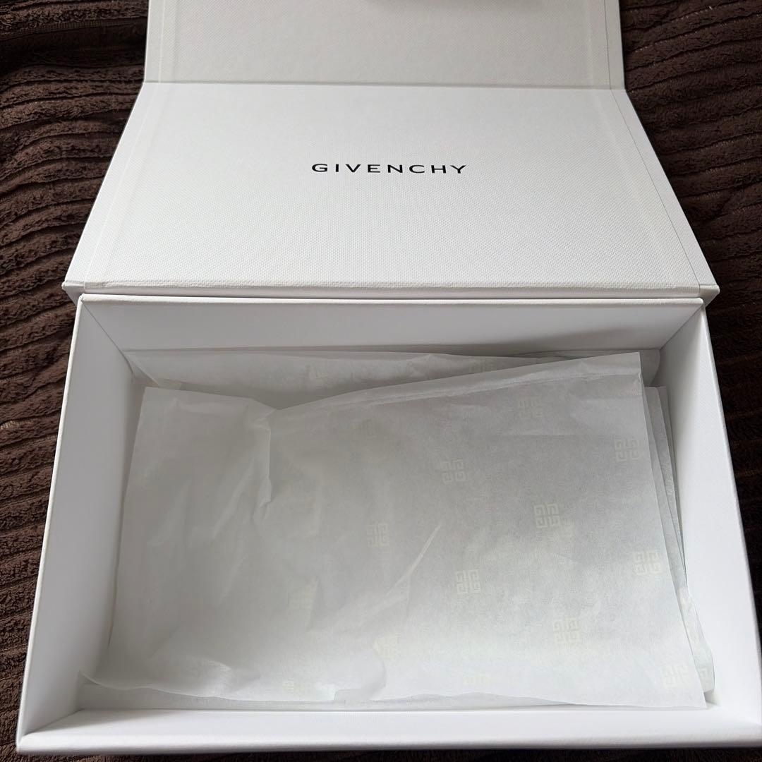 GIVENCHY プリズム・リーブル No.15 イリデセント・ヴェイル