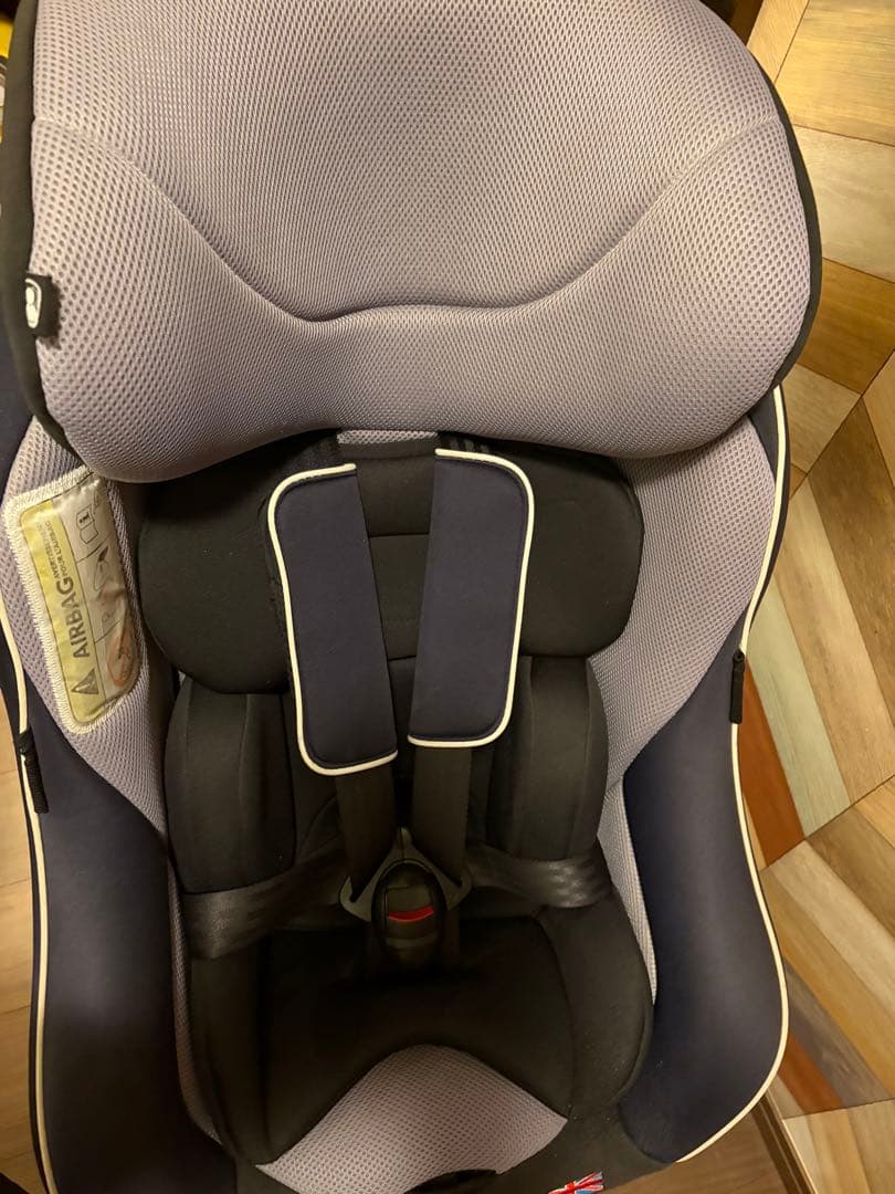 【土日値下中！送料込‼︎】Joieアーク360°チャイルドシートブラック&ネイビー