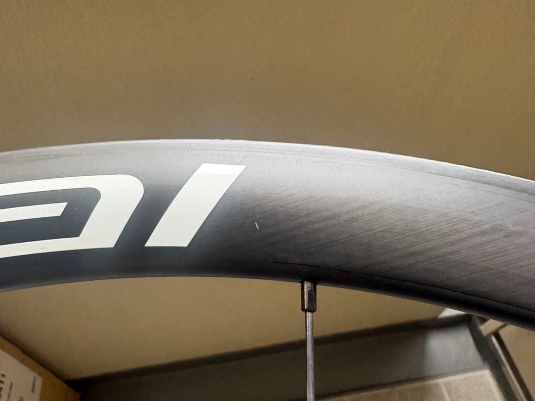 roval ALPINIST CLX II 軽量カーボンホイール 白ロゴ