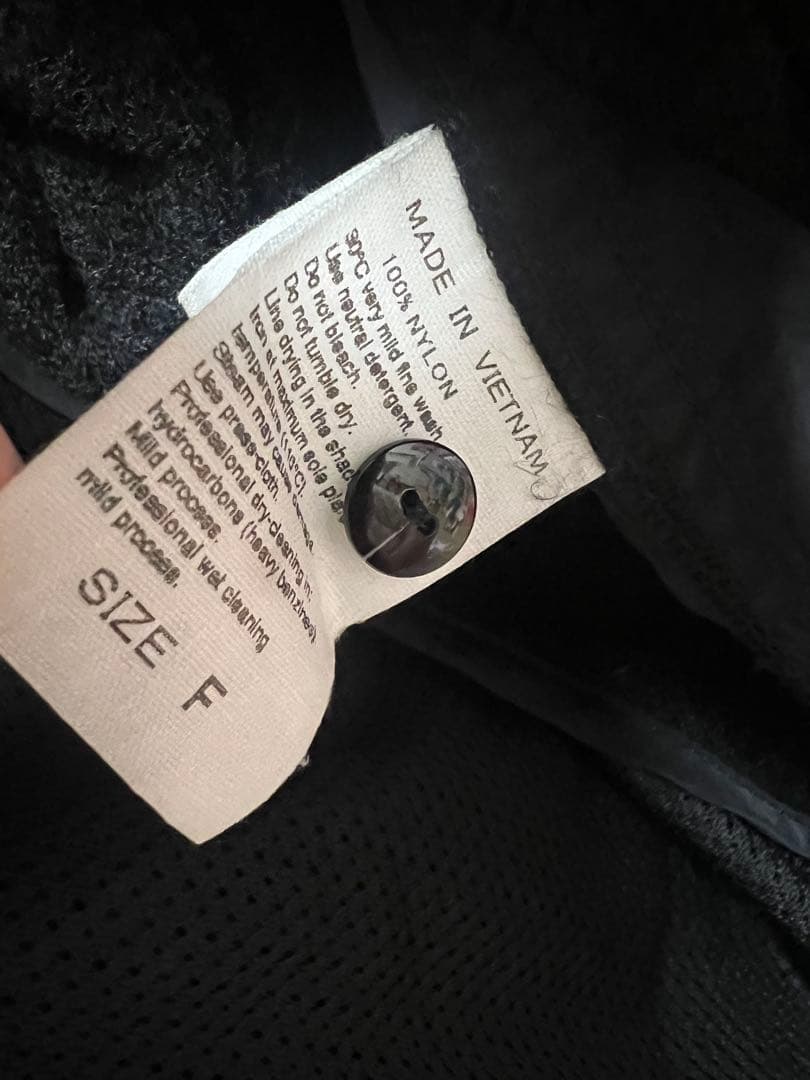 ADAM ET ROPE 完売品　【環境配慮】ライトシェルパーカー　ブラック