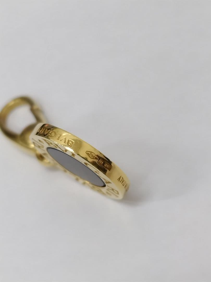 ま*ん様 BVLGARIブルガリブルガリ 750刻印 K18 チャーム　オニキス