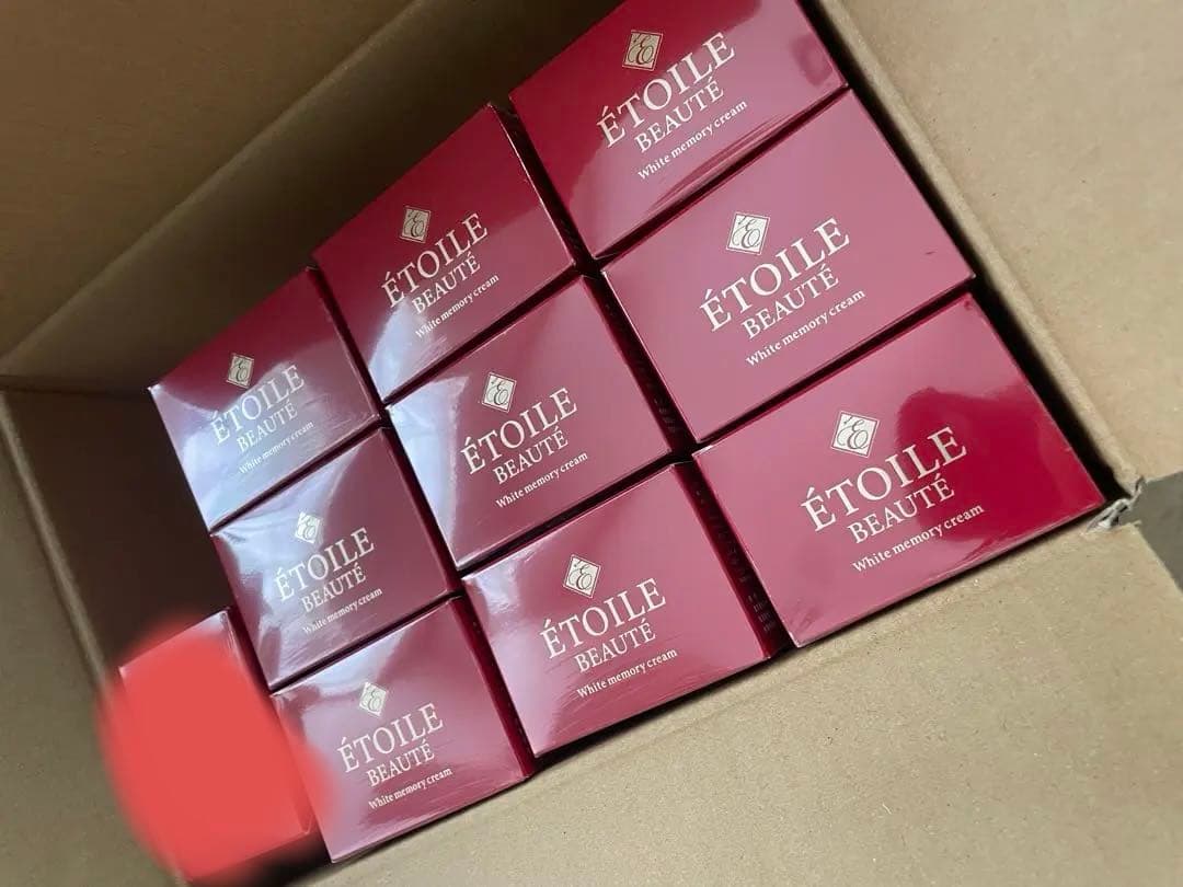 ÉTOILE BEAUTÉ ホワイトメモリークリーム　9個セット