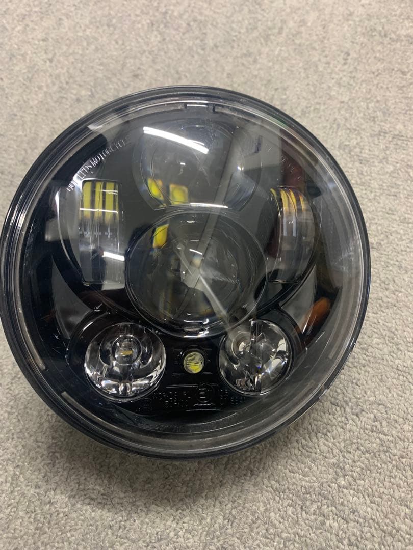 ハーレー　純正アクセサリー　LEDヘッドライト 67700145A