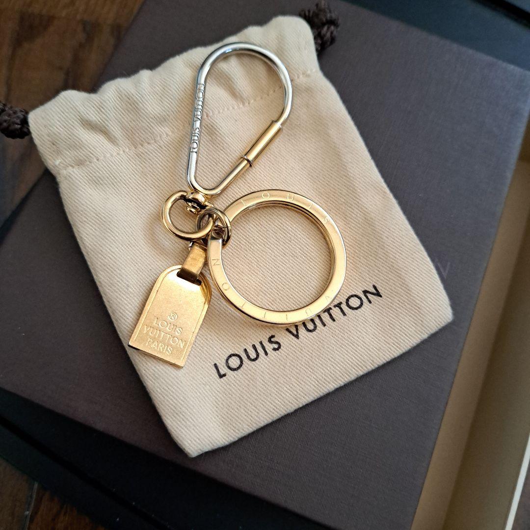 Louis Vuitton ゴールドキーホルダー　ポーチ　箱付き