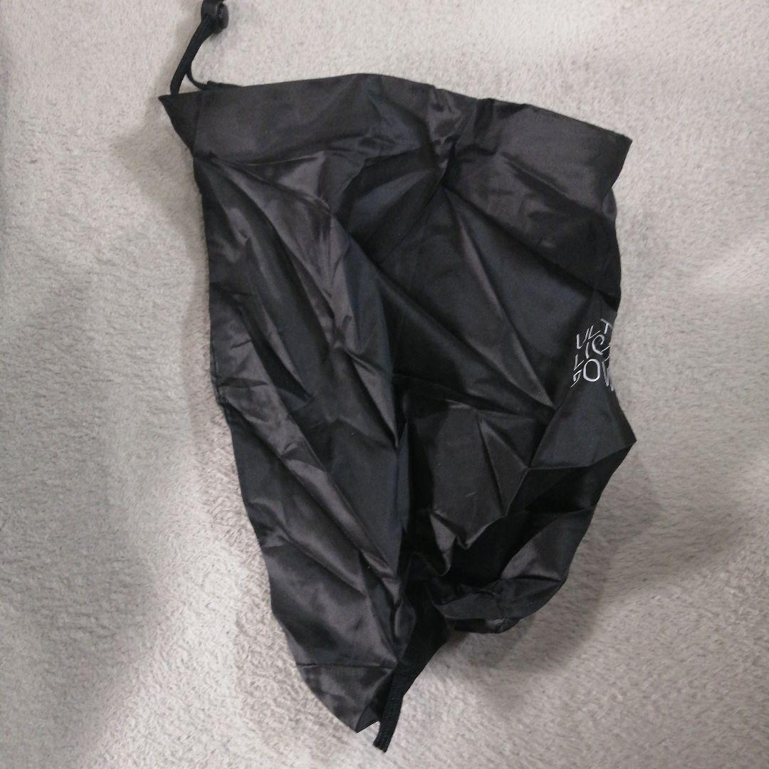 ユニクロ　ウルトラライトダウンフーデッドコート　ブラック　Ｌ