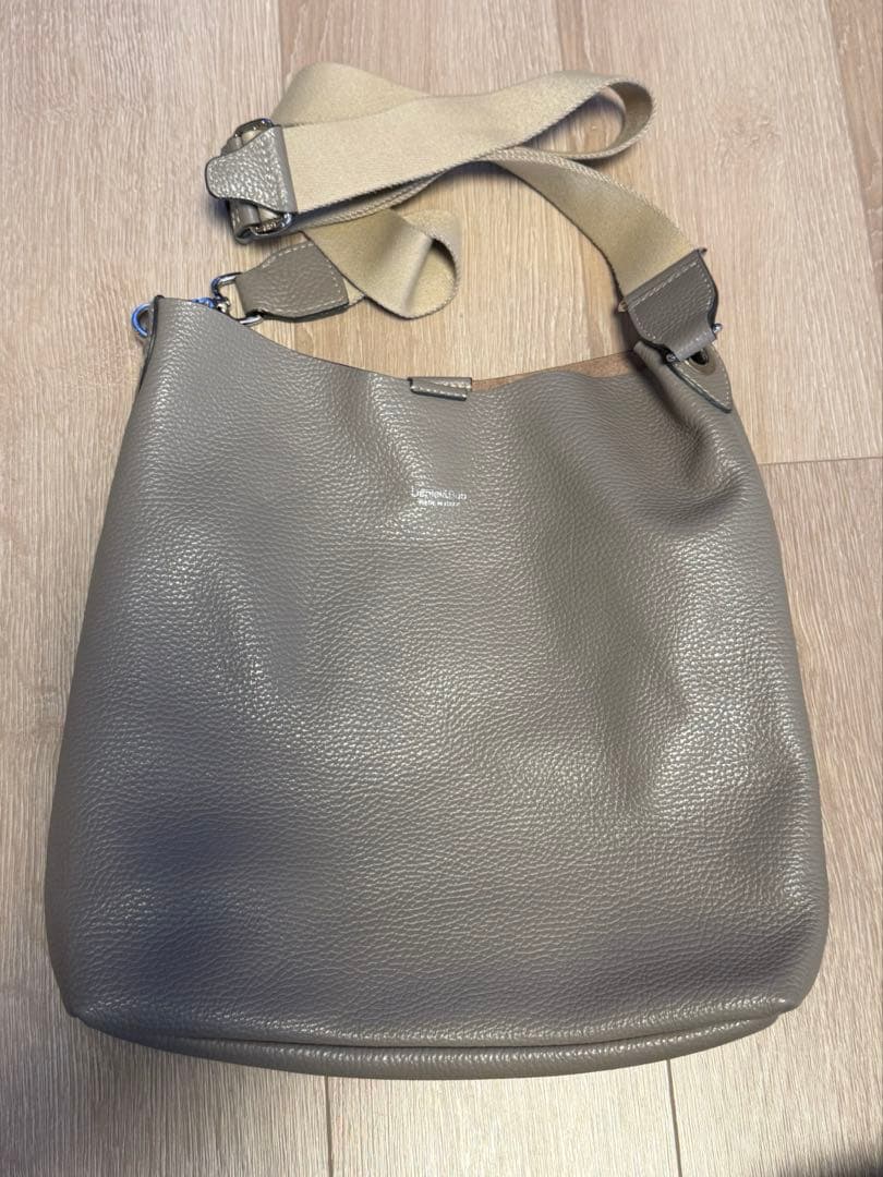 Daniel&Bob レザーショルダーバッグ グレー