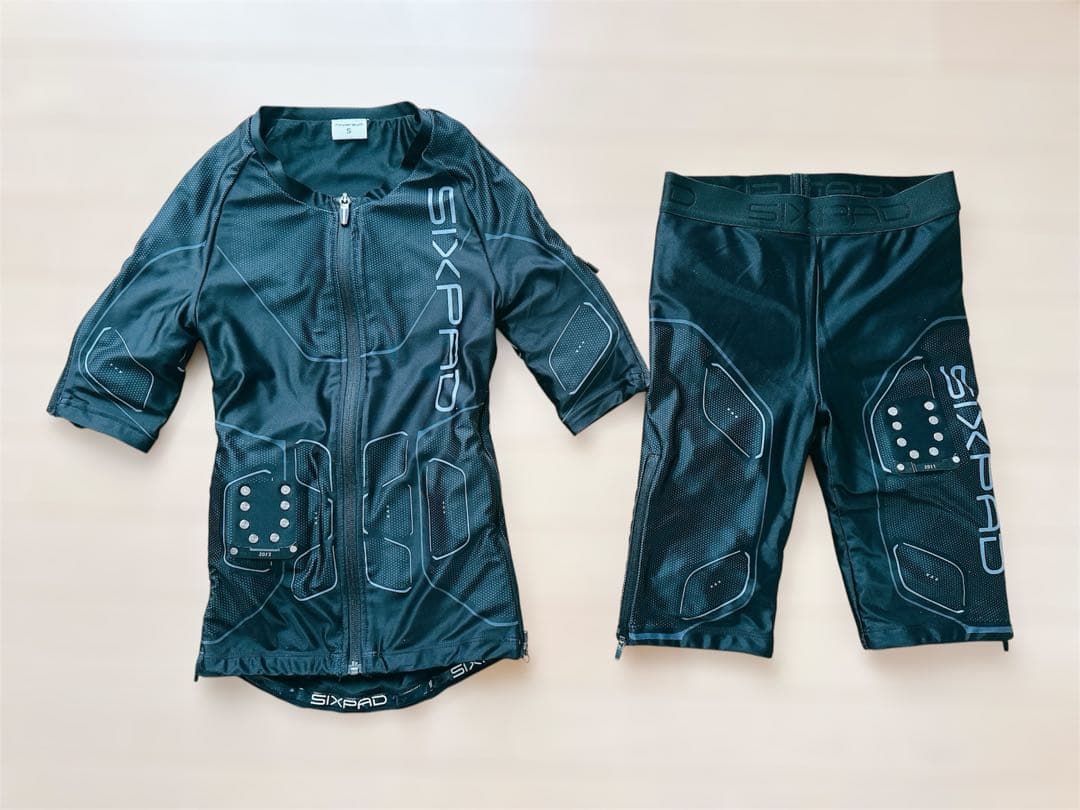 シックスパッド パワースーツ トップス ボトム 上下セット レディース Ｓサイズ