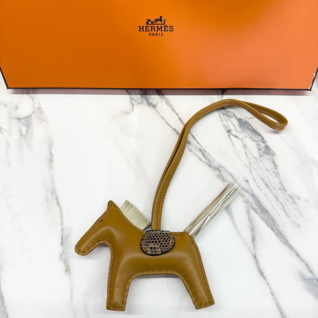 【年末セール】31日まで 美品 エルメス ロデオ タッチ PM セサミU刻印