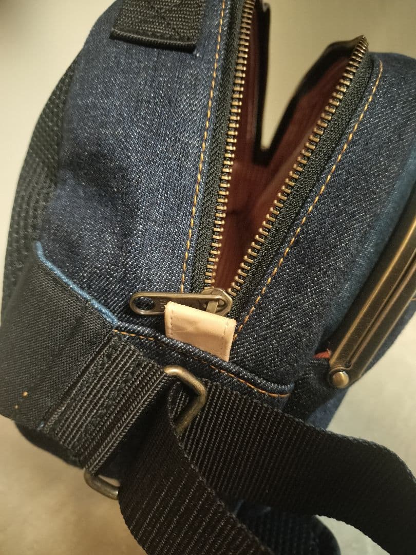 あやの小路 AYANOKOJI がま口ポシェット型ボディバッグ デニム 2way