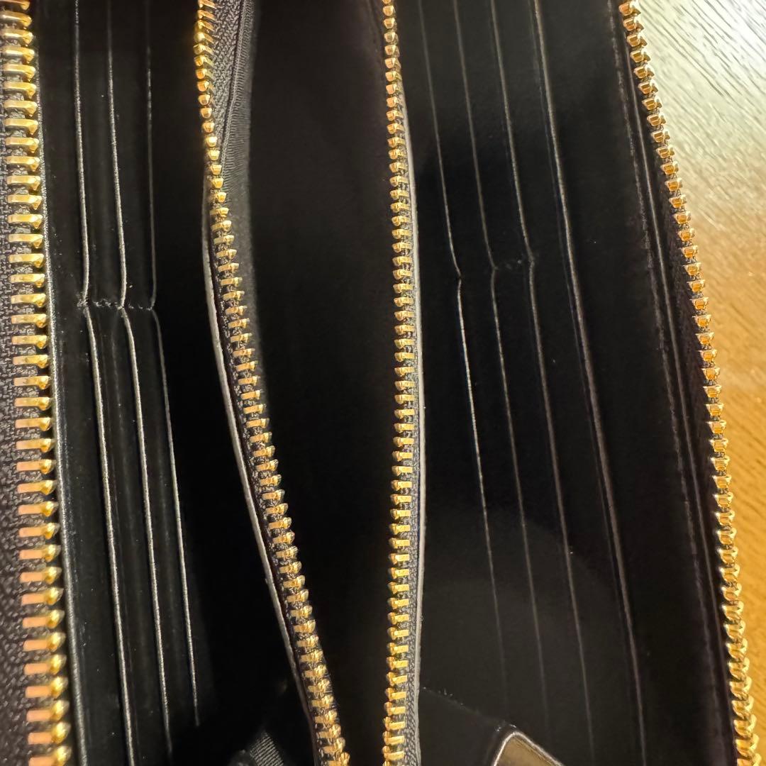 ヴェルサーチ 総柄 ラウンドジップ 長財布 ブラック