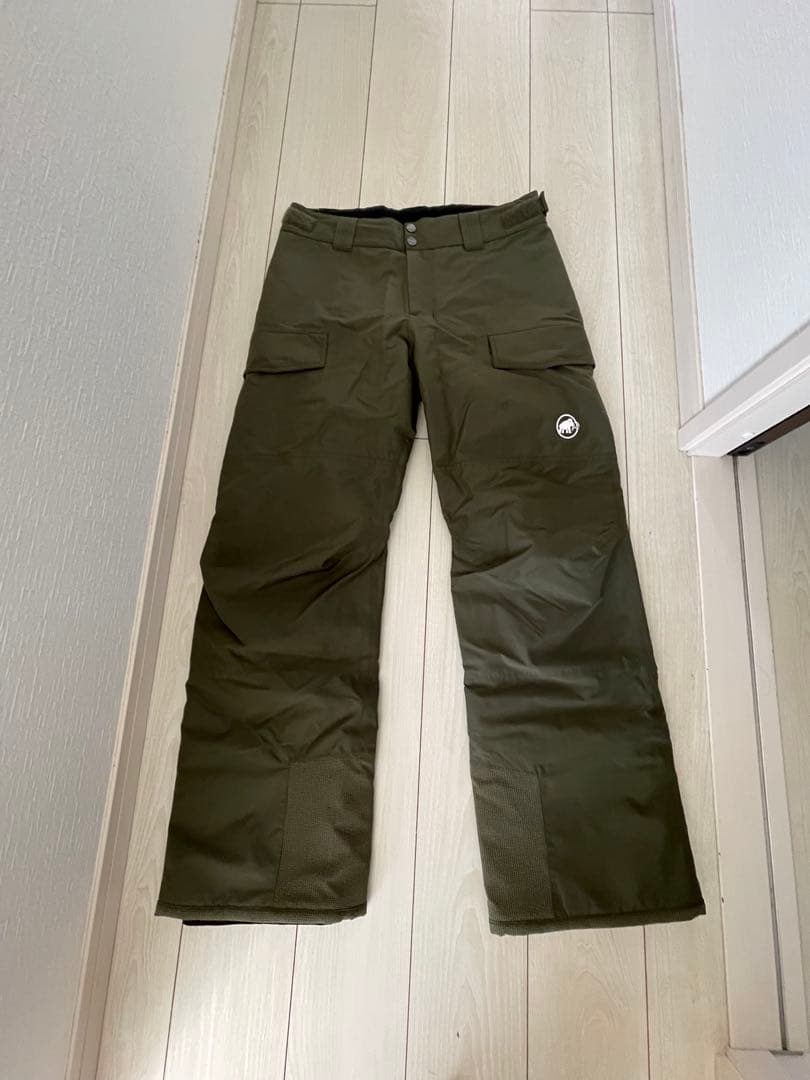 ＭAMMUTスノーボードパンツ オリーブグリーン