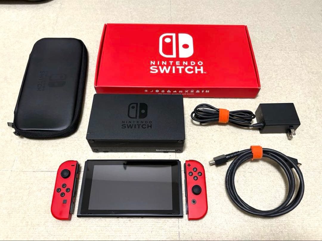Nintendo Switch 本体 キャリングケース付き
