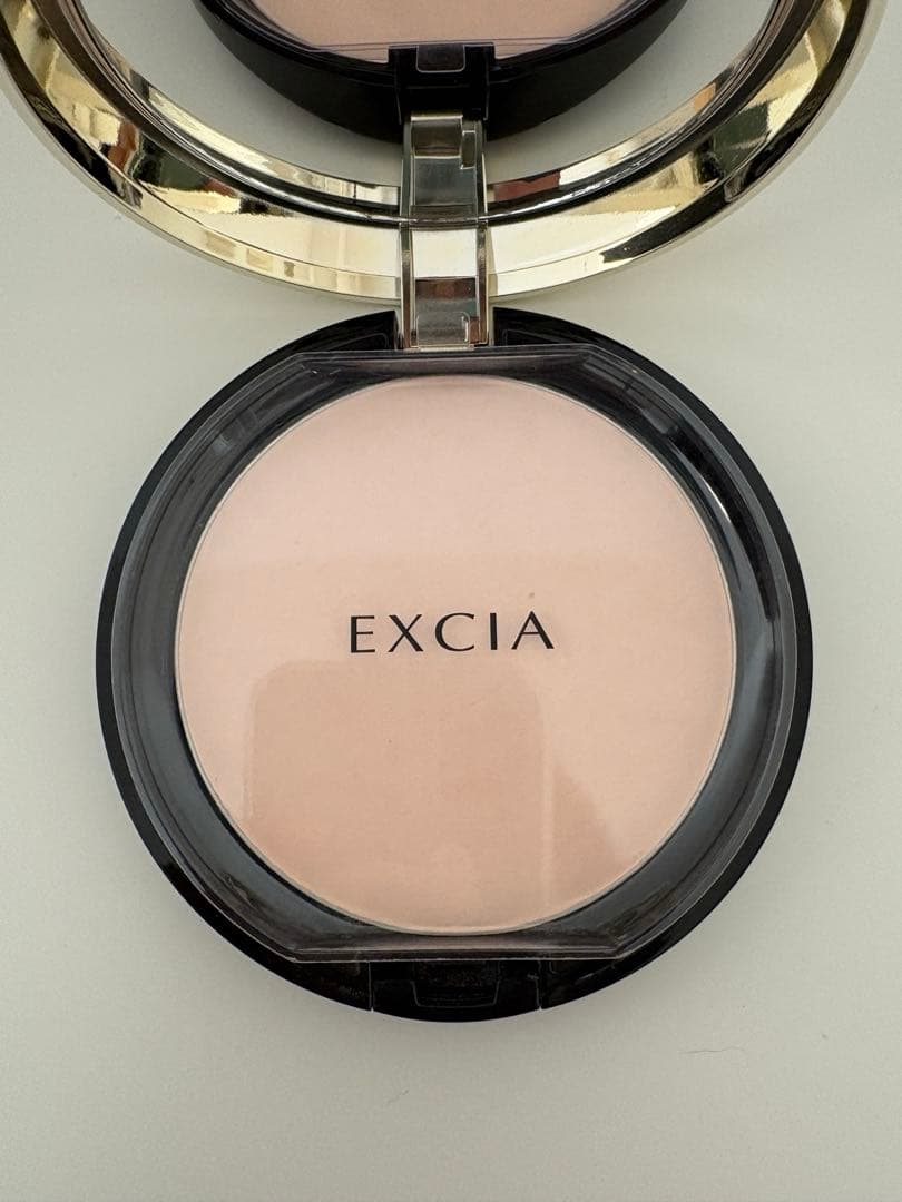 アルビオンエクシア　セレスティアルベール　フェイスパウダー　NA01 ケース付