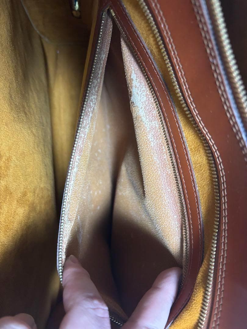 ルイヴィトン ビジネスバッグ エピ M54513