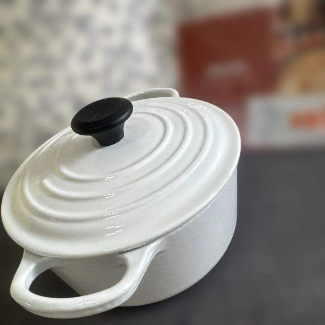 LE CREUSET ホワイト 両手鍋 18cm