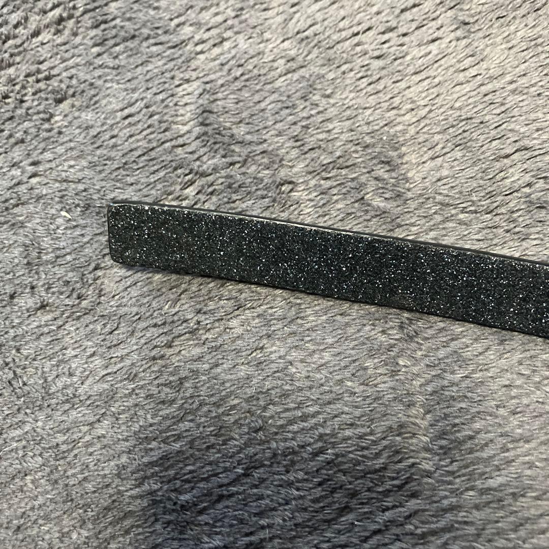 バレンシアガ　キーホルダー　ストラップ　ラメ　黒　0704