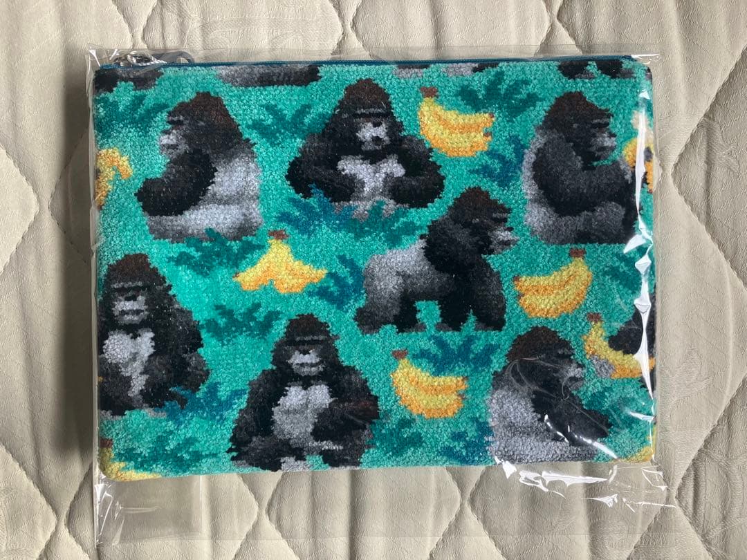 【完売商品】フェイラー　ウッホッホゴリラ　フラットポーチ（大）　プレゼントに