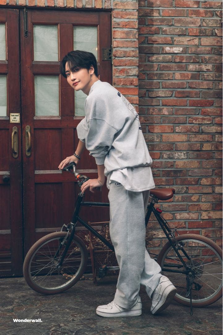 【新品未使用】ATEEZ × Wonderwall スウェット グレー