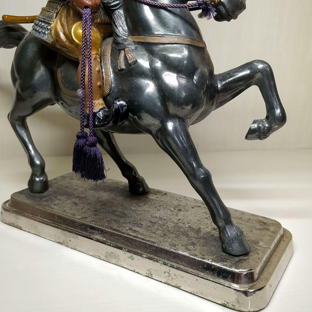 楠木正成　金属製　騎馬武者　馬上武者　横幅最大約３９センチ