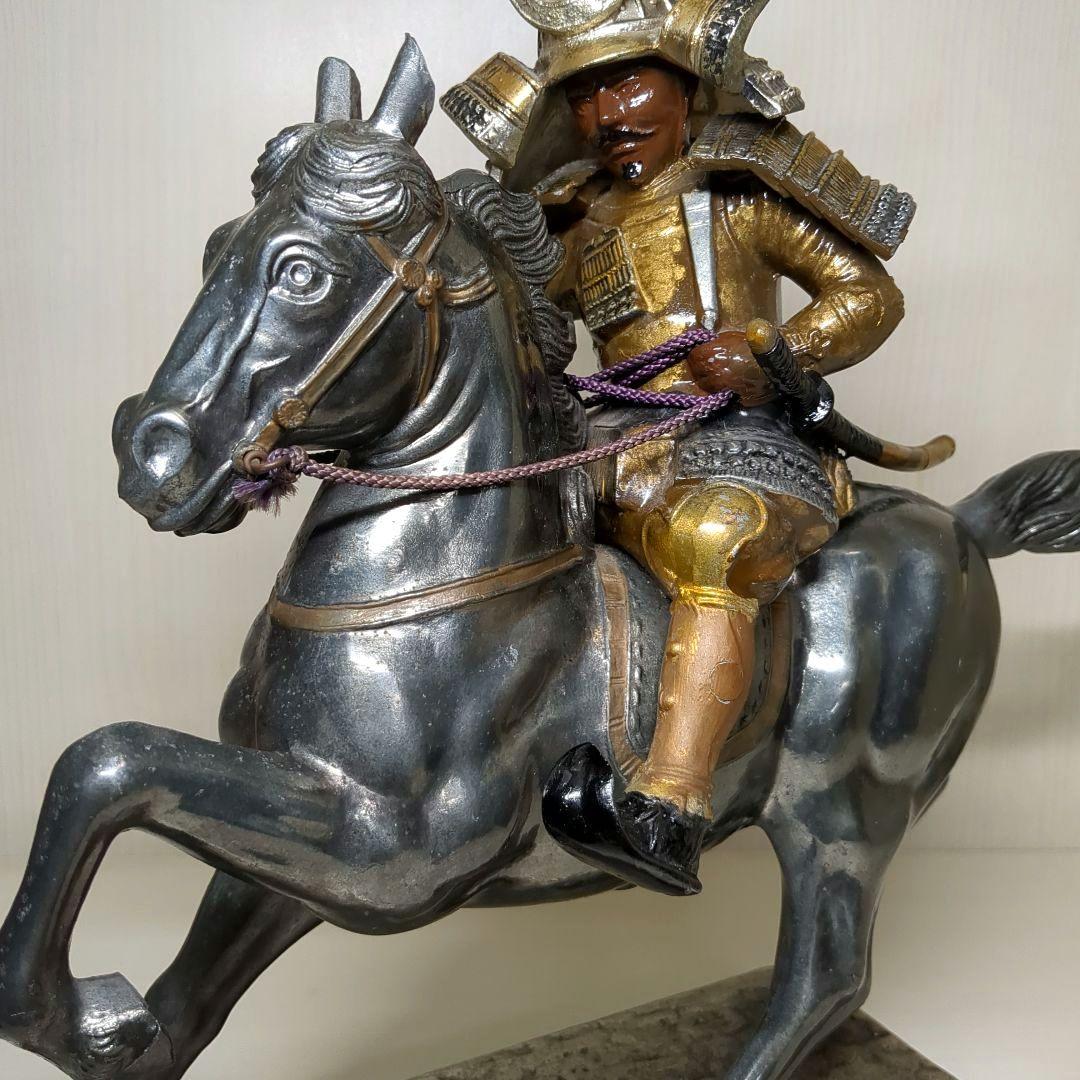 楠木正成　金属製　騎馬武者　馬上武者　横幅最大約３９センチ