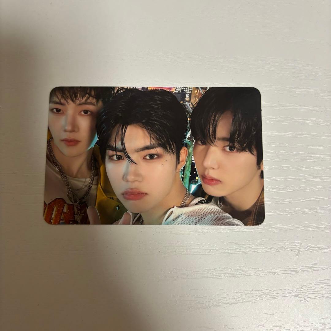 ZB1 ゼベワン ユジン HELLO チェキ トレカ 特典 ポスカ 封入 渋谷