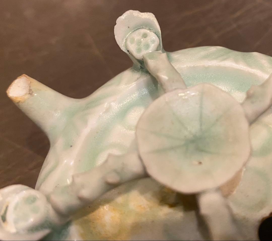 青白磁　水滴　蓮の花　鑑賞台付　　　一輪挿し　ヴィンテージ　レア