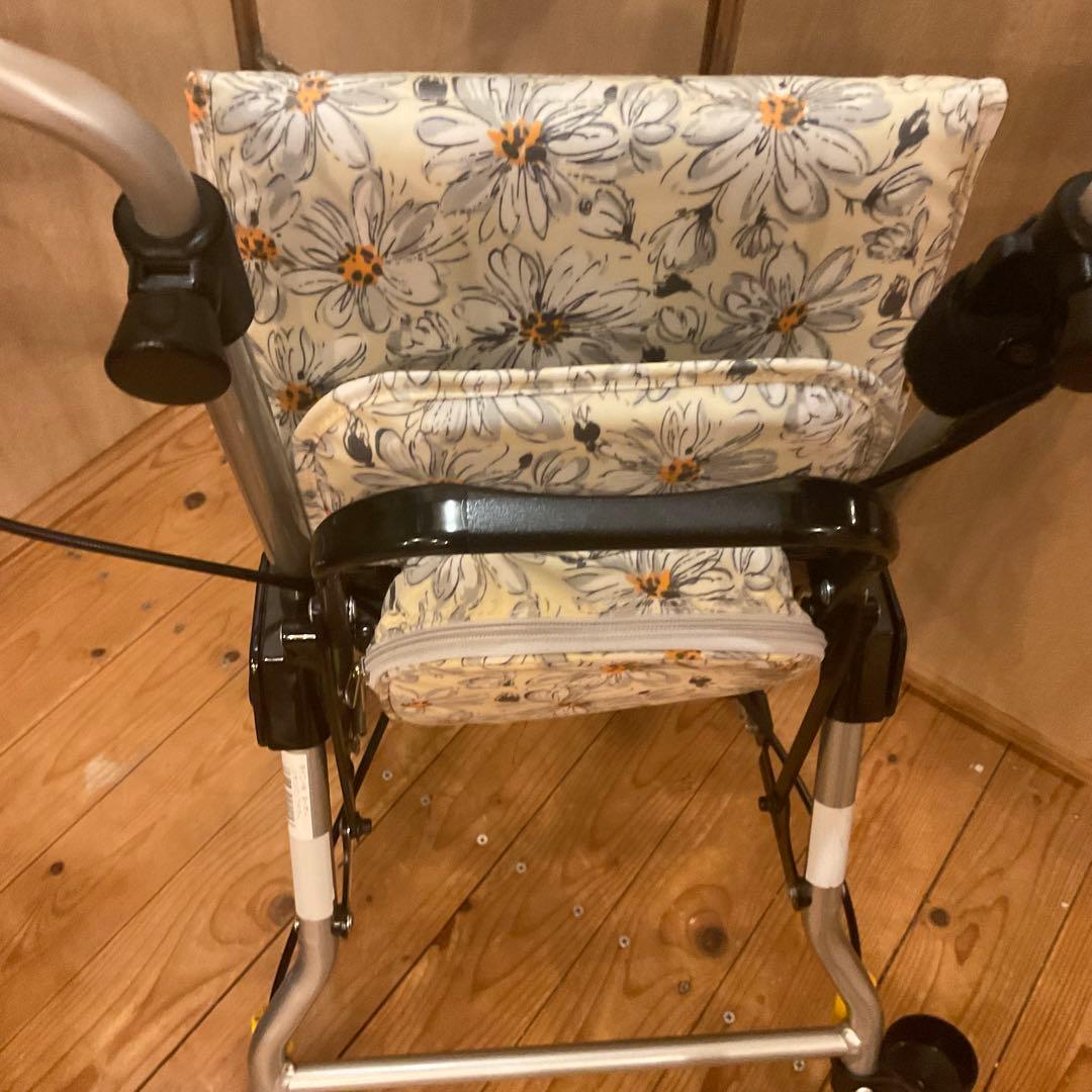 ウィズワン ライトステップ タイニーW ヌーボー シルバーカー 押し車 イス付