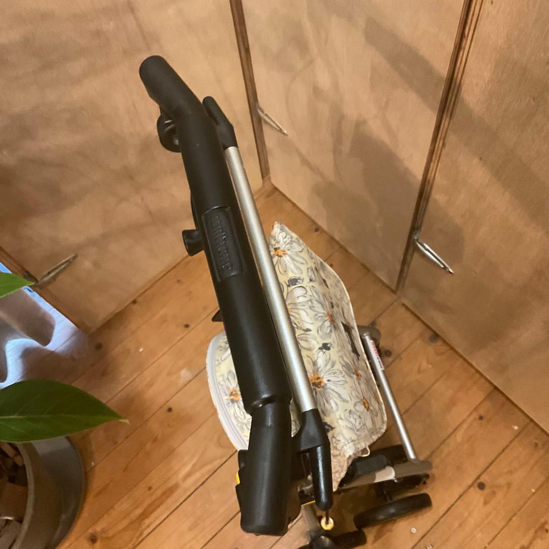 ウィズワン ライトステップ タイニーW ヌーボー シルバーカー 押し車 イス付