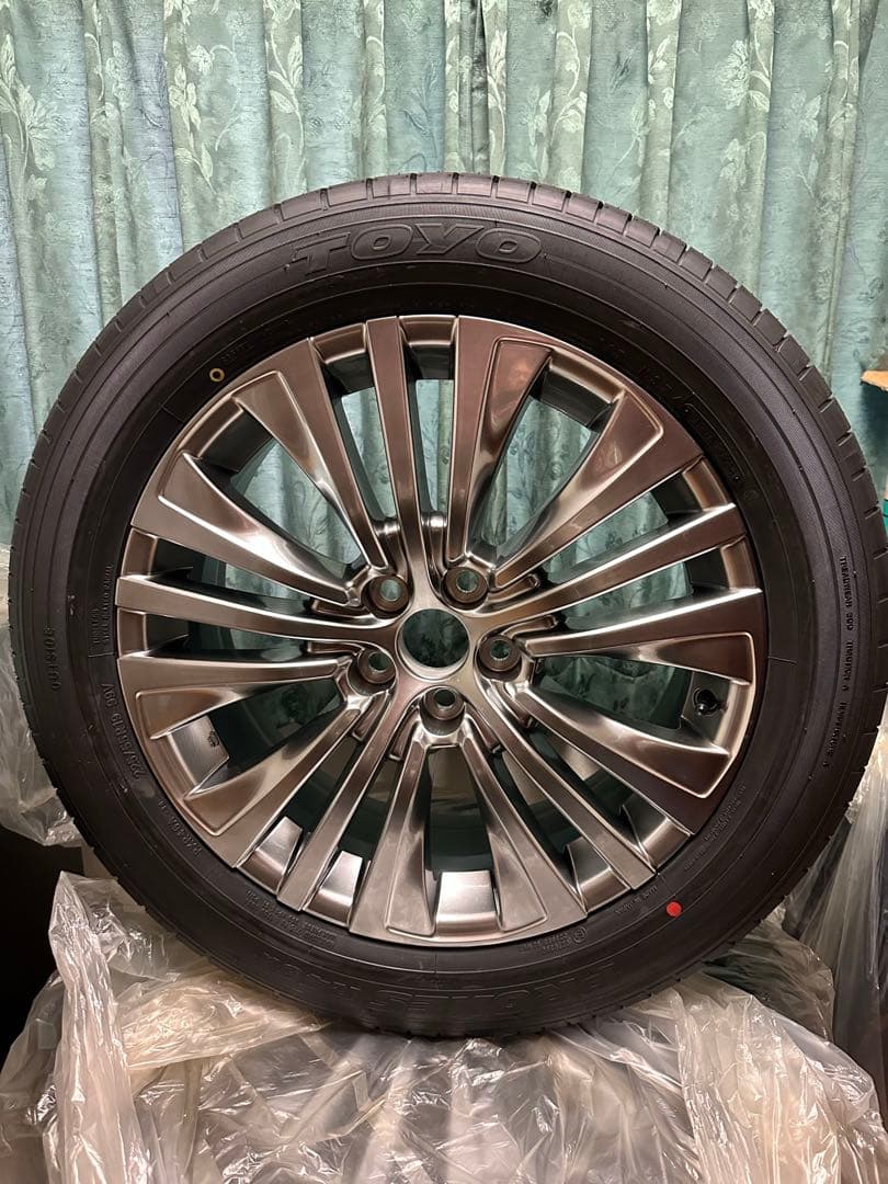 トヨタ　80ハリアー　純正ホイールタイヤ付　19インチ